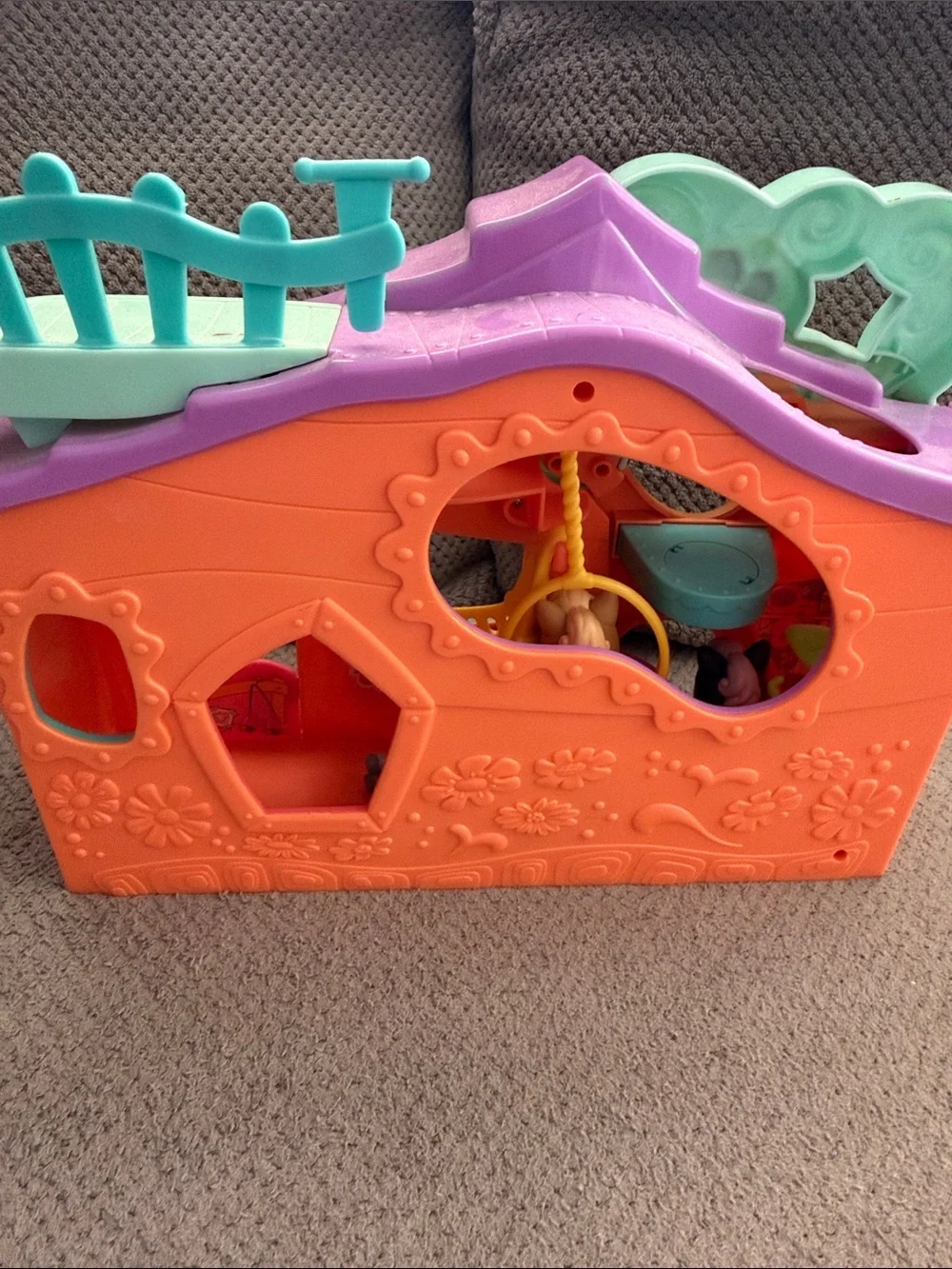 Littlest Pet Shop Bright Playset with Pink Slide, Purple Roof & Orange Walls